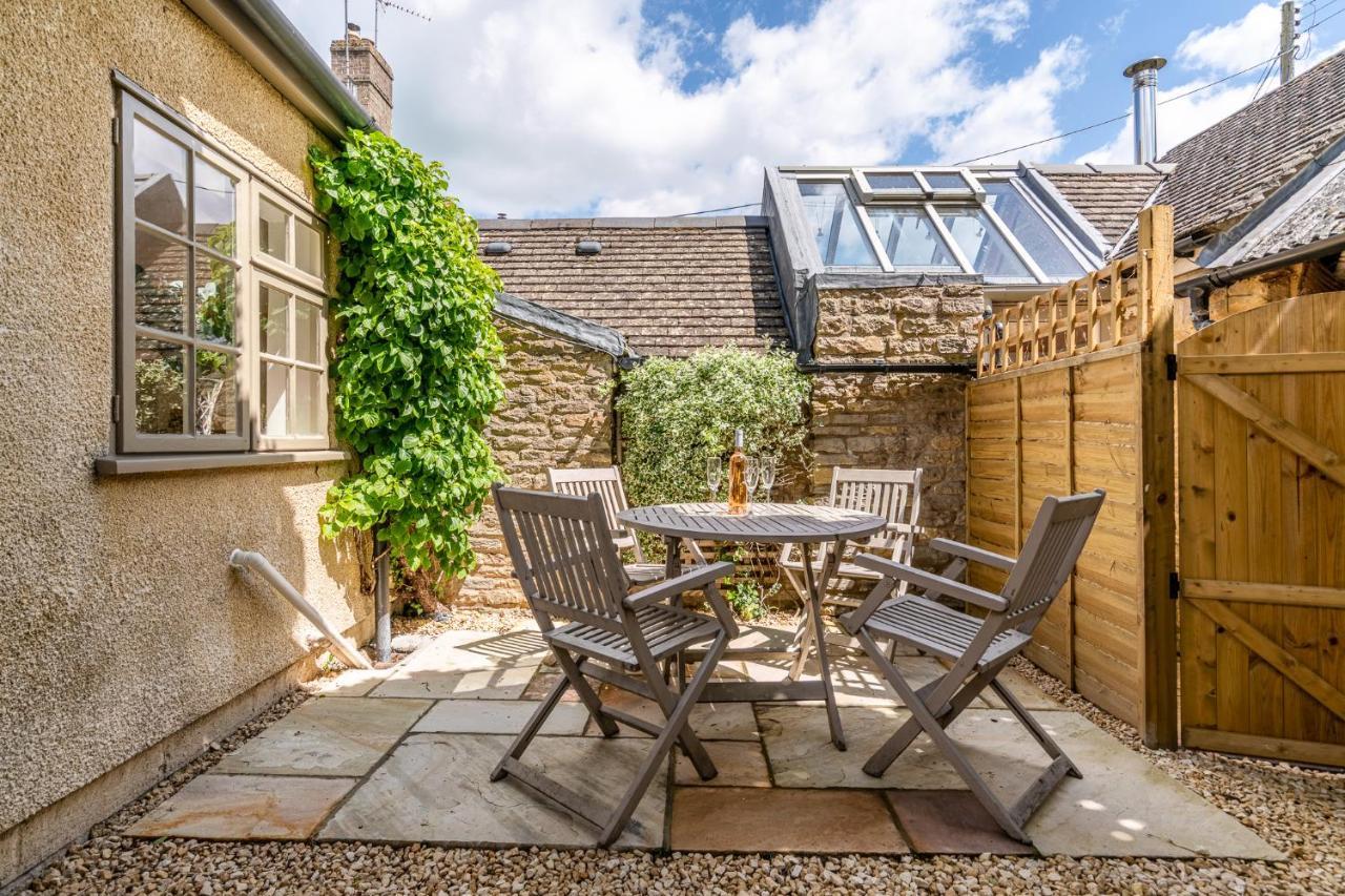 Poppy Cottage Broadwell  ภายนอก รูปภาพ