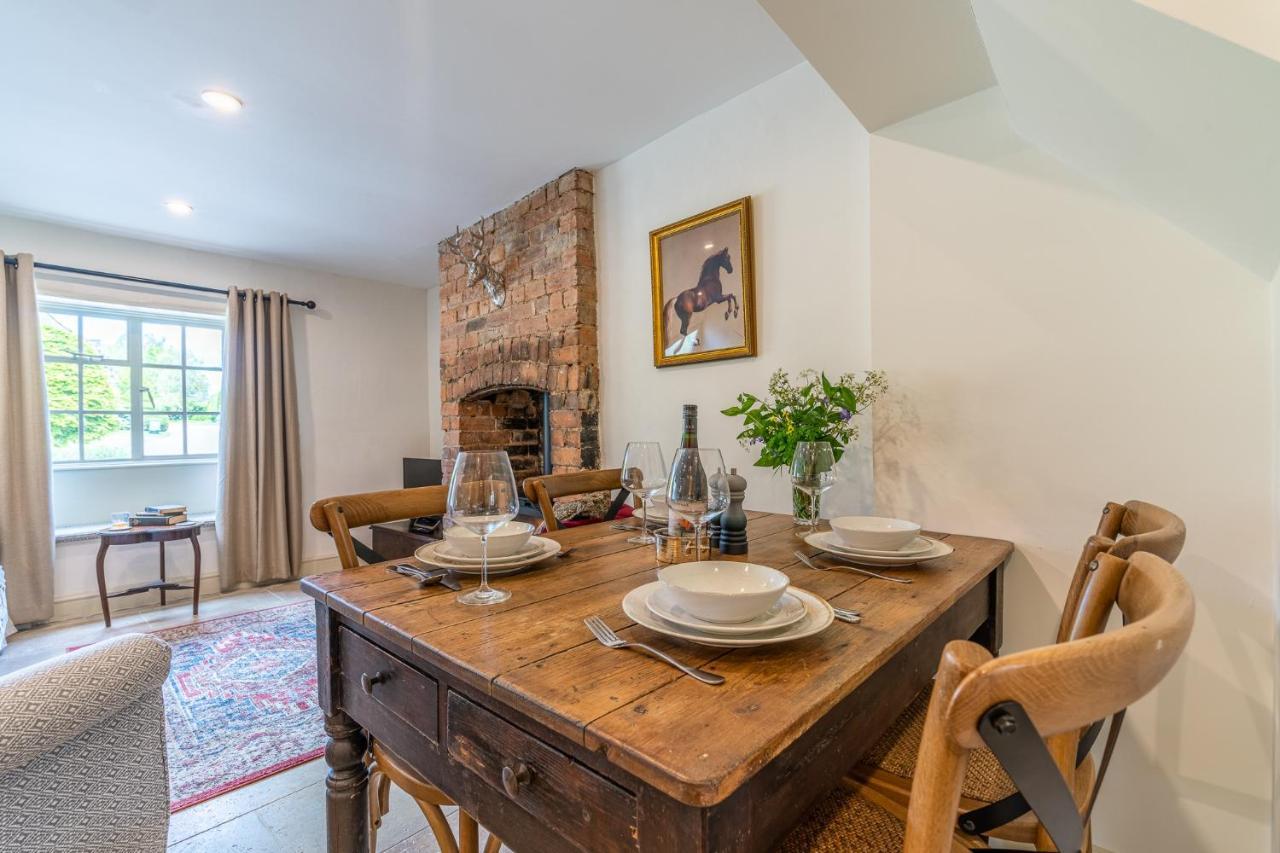 Poppy Cottage Broadwell  ภายนอก รูปภาพ